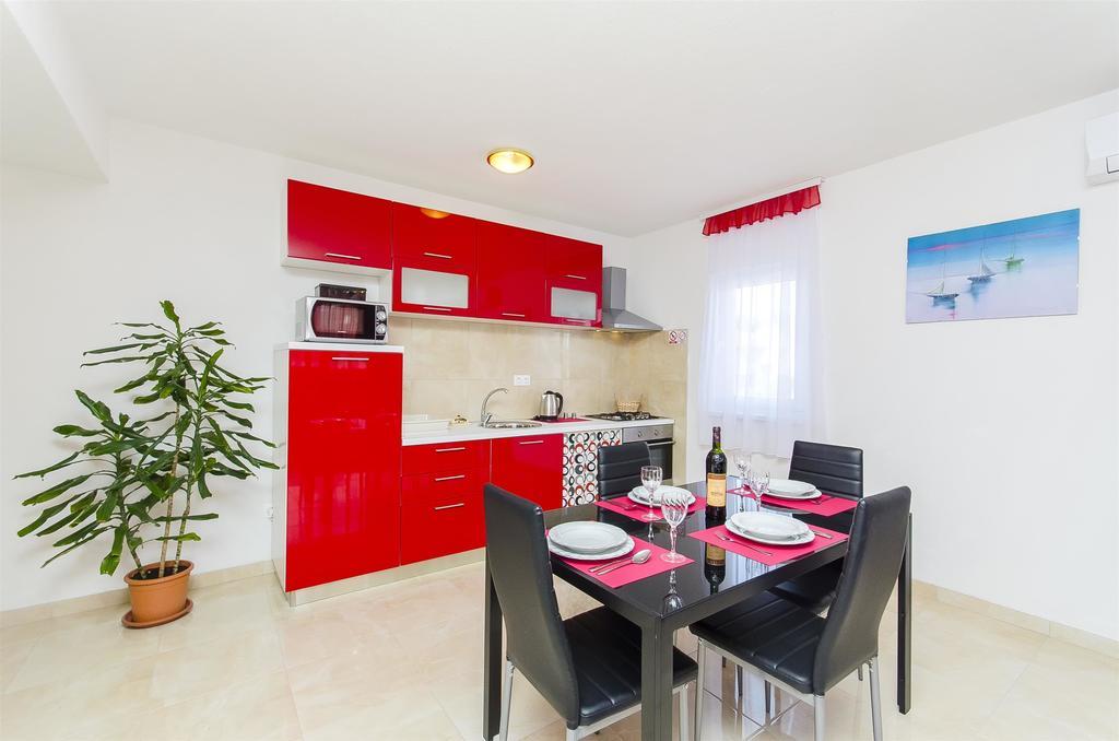 Apartments Branka Trogir Luaran gambar