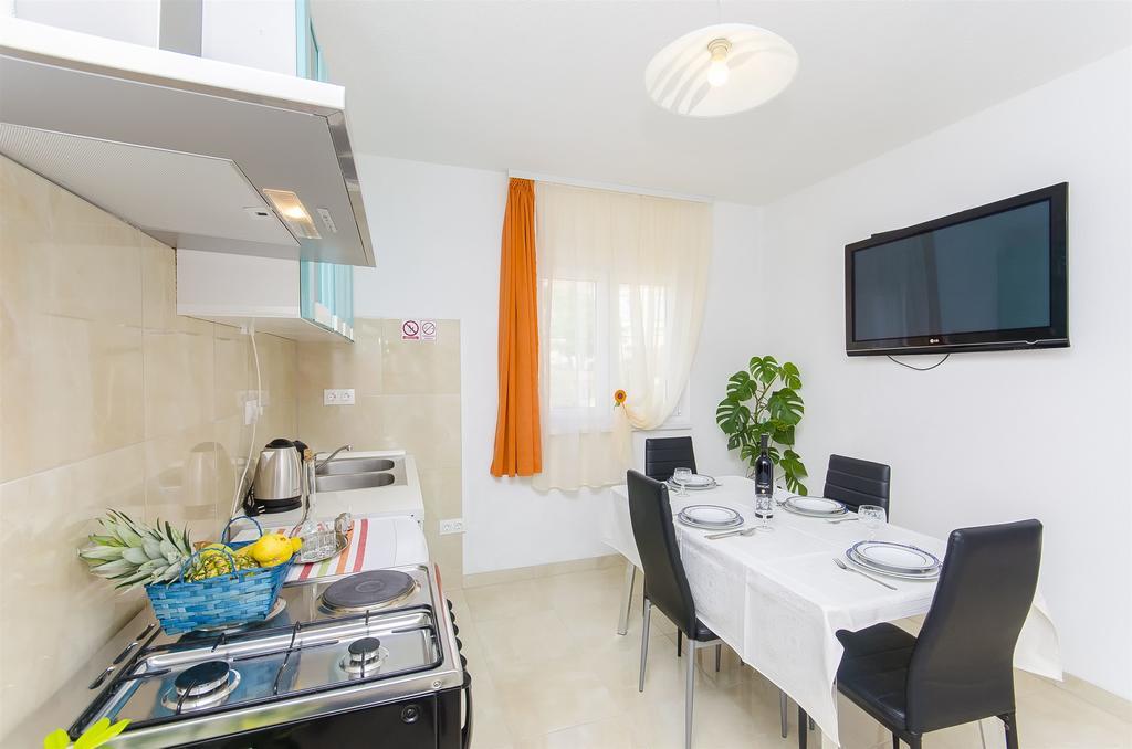 Apartments Branka Trogir Luaran gambar